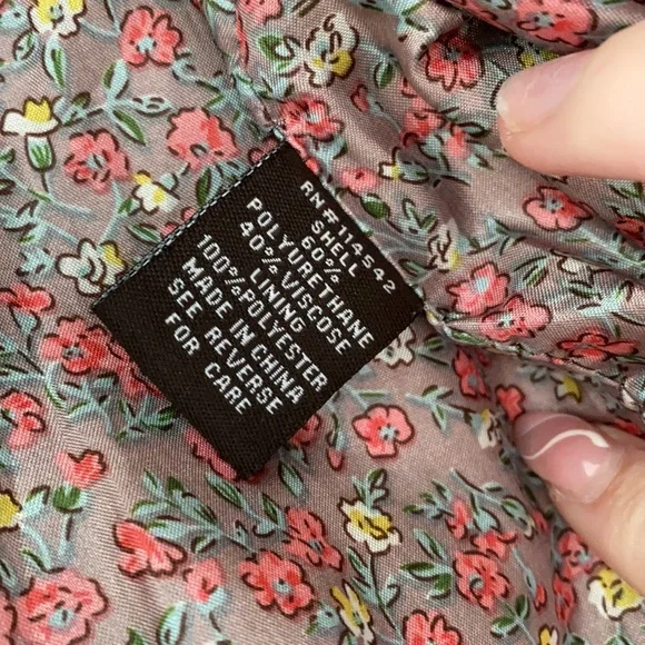 DONATED-Faux Leather Jacket - Picture 6 of 9